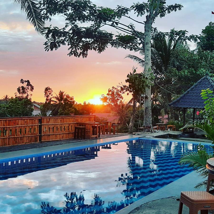 Sangyang Peraja Bungalows Loyok מראה חיצוני תמונה