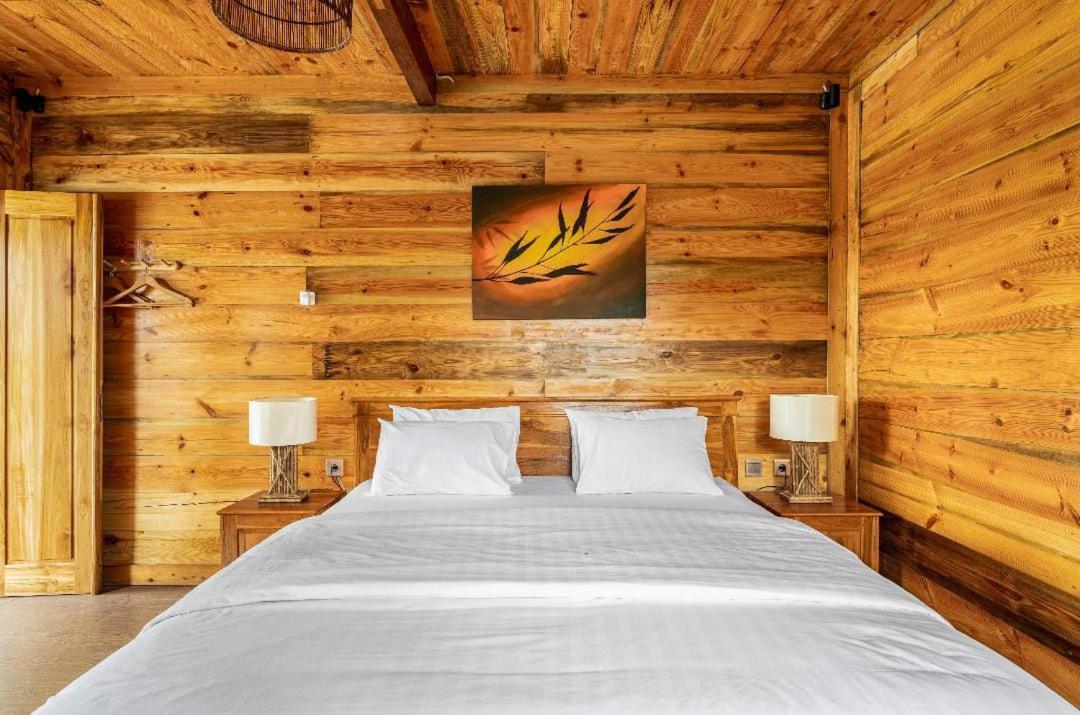 Sangyang Peraja Bungalows Loyok מראה חיצוני תמונה