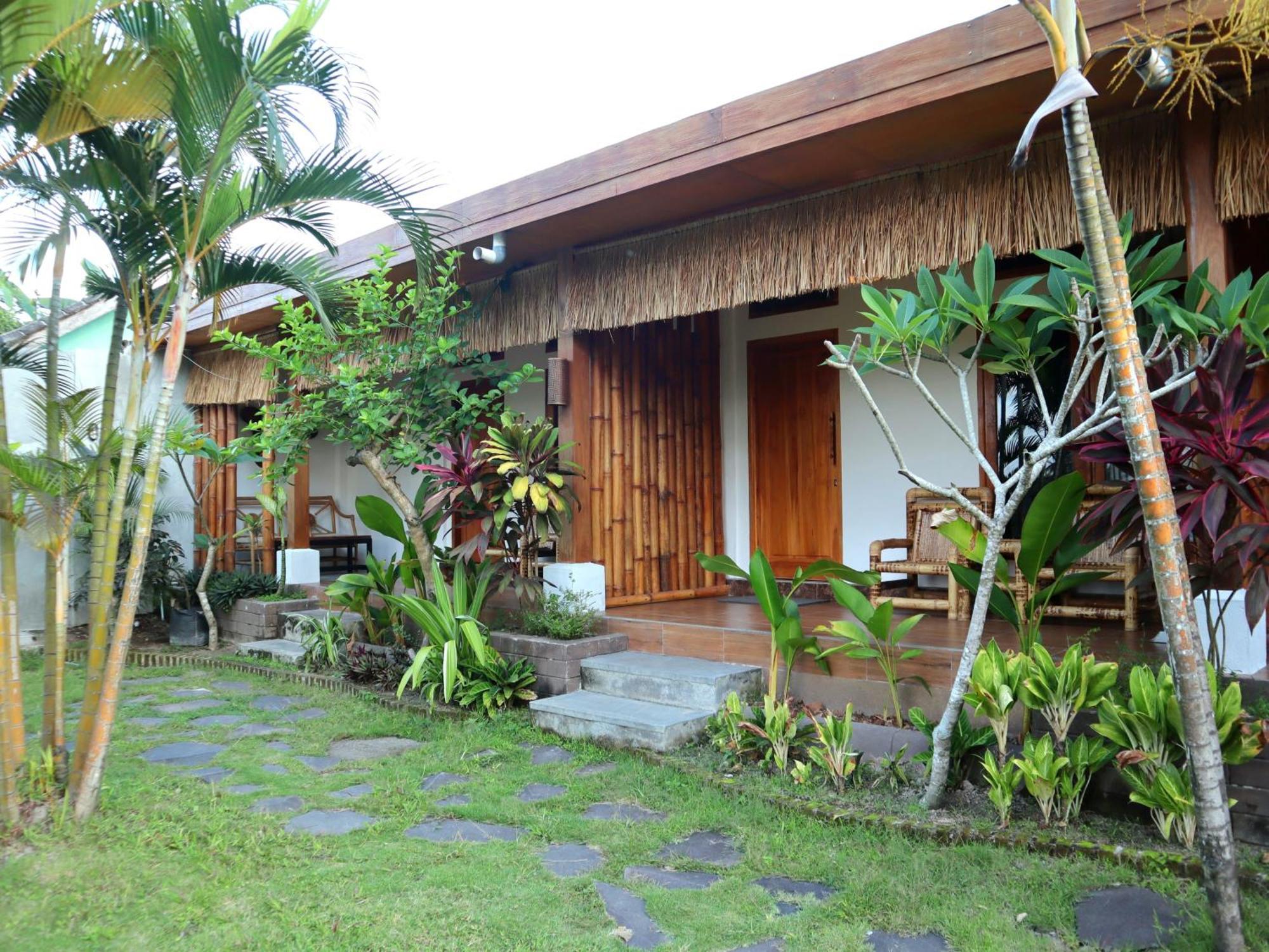 Sangyang Peraja Bungalows Loyok חדר תמונה